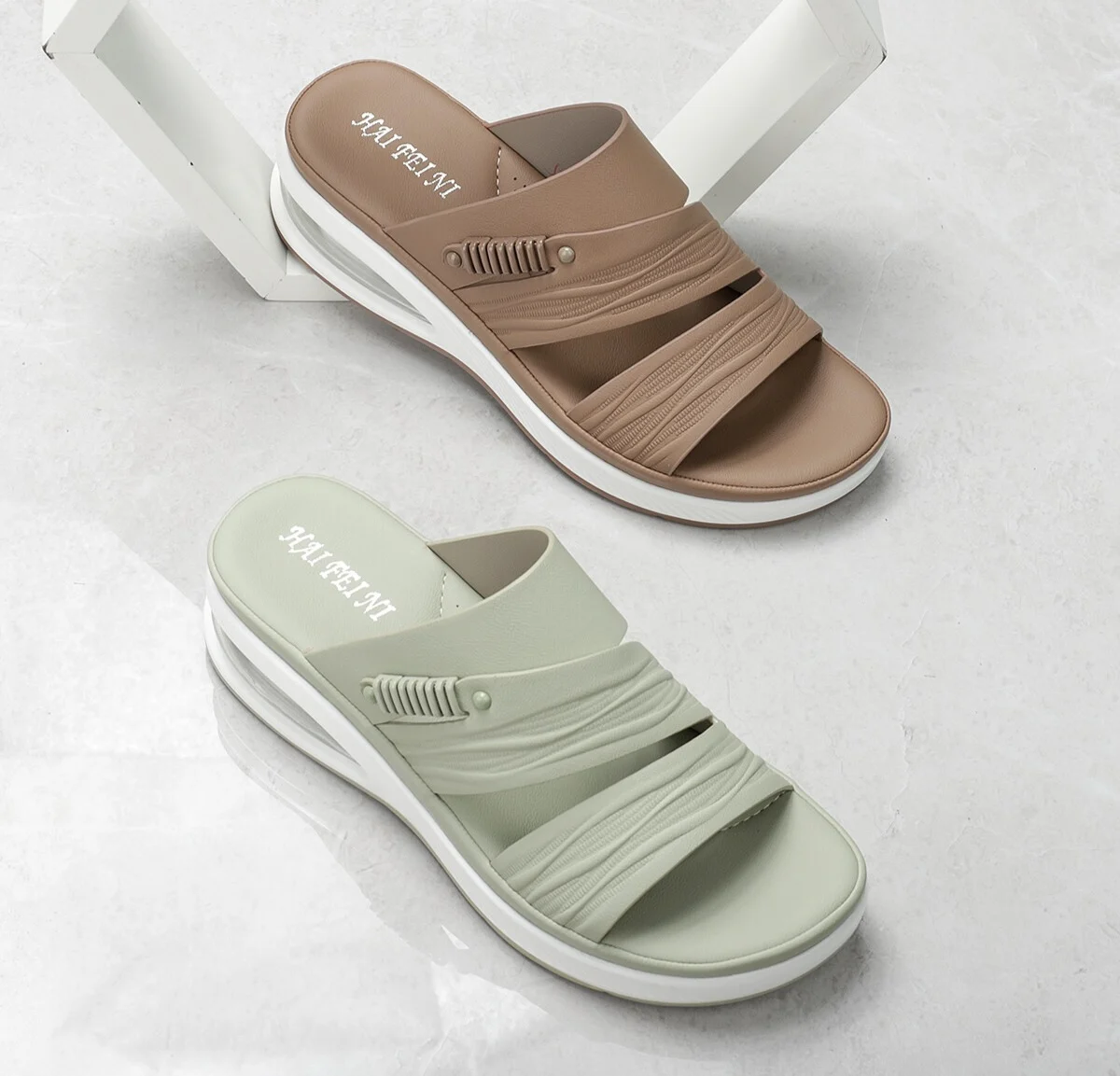 Women’s Soft Comfort Slip-On Platform Slippers
